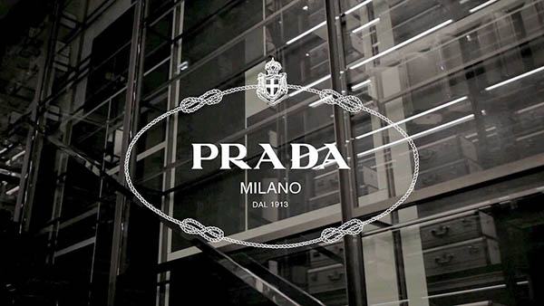 Da Crossgrain có xuất xứ từ thương hiệu Prada